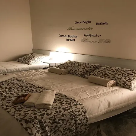 Pensión Myroom In Town