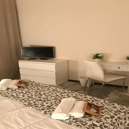 Myroom In Town 3*